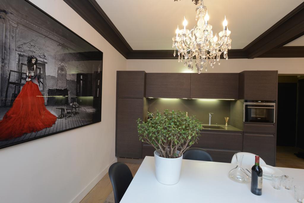 Appartement Paris Tour Eiffel Rum bild